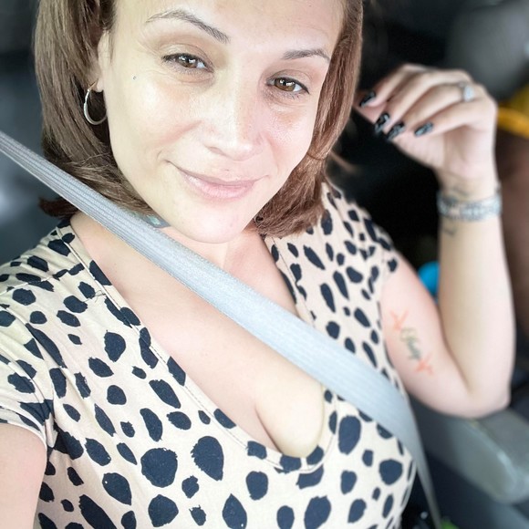 Meet your Posher, Monica - Picture 1 of 1